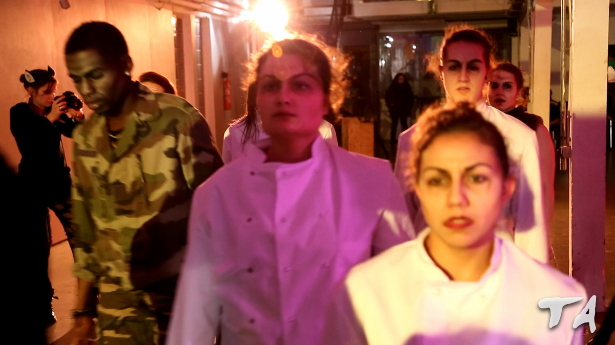 Images arrêtées du clip de LA CHANSON DES HAPS